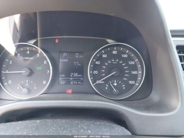 KMHD84LF2HU073842 Hyundai ELANTRA SE