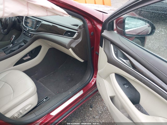 1G4ZP5SS2HU163330 Buick Lacrosse Essence
