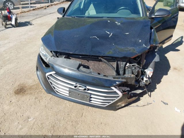 KMHD74LF8HU070365 Hyundai ELANTRA SE