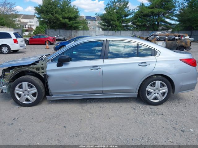 4S3BNAA65G3021065 Subaru Legacy 2.5i