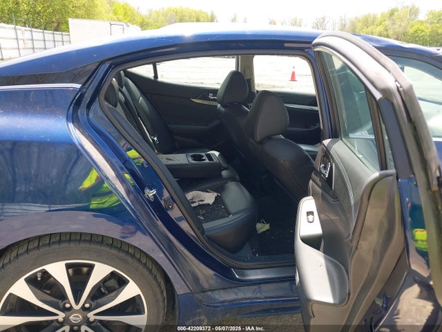 1N4AA6AP2HC383178 Nissan Maxima 3.5 Sr