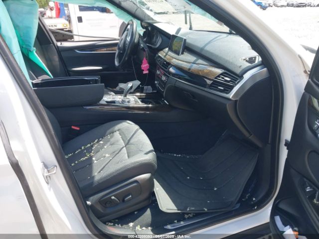 2017 BMW X5 5UXKR0C30H0X79365 Photo 4