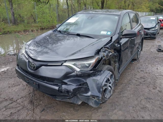 JTMBFREV0HJ171160 Toyota RAV4 LE