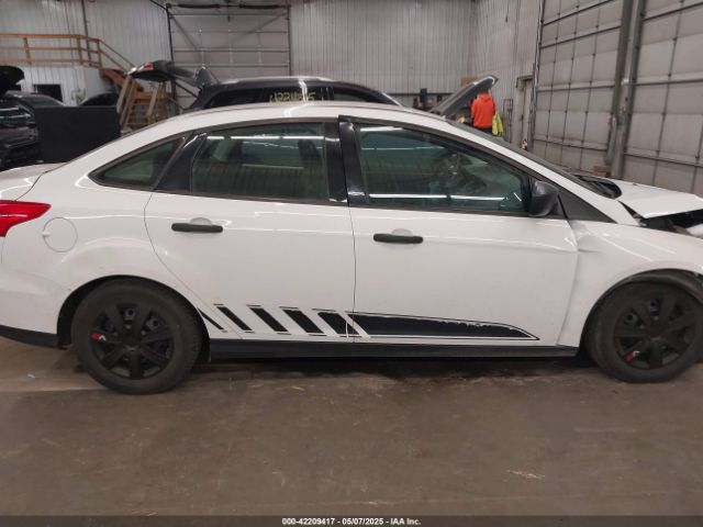 1FADP3E24GL339500 Ford FOCUS S