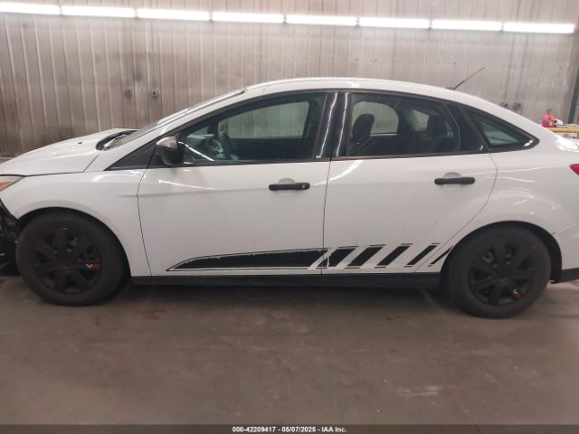 1FADP3E24GL339500 Ford FOCUS S