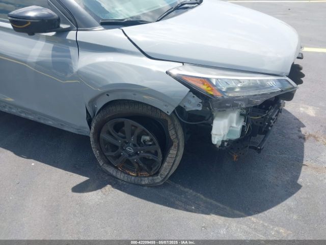 3N1CP5DV8NL491054 Nissan Kicks Sr Xtronic Cvt