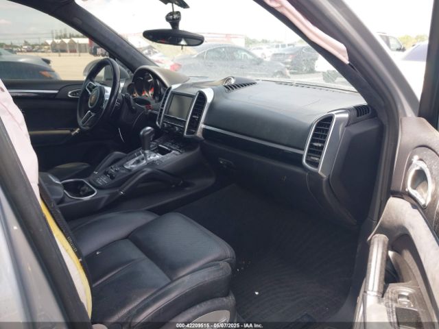 2016 PORSCHE CAYENNE WP1AD2A27GLA76018 Photo 4