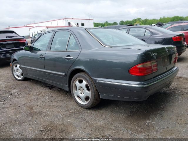 2001 MERCEDES-BENZ E 430 WDBJF70J11B174815 Photo 2