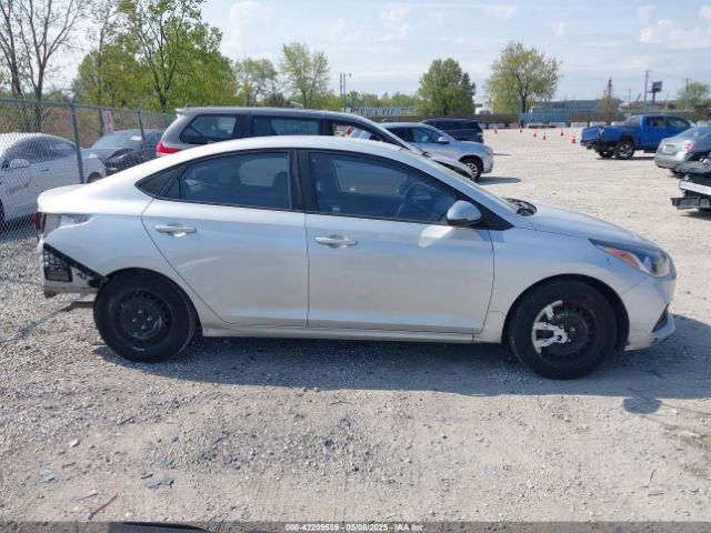 3KPC24A35JE013682 Hyundai ACCENT SE