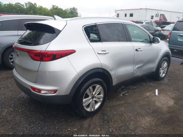 KNDPMCAC1K7581368 KIA Sportage Lx