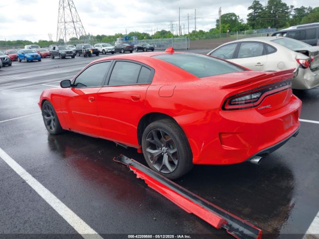 2C3CDXHG6KH598240 Dodge Charger Gt Rwd