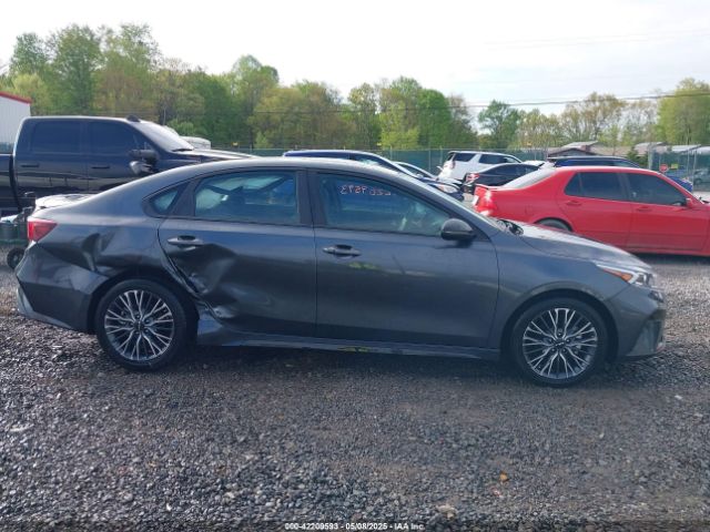 3KPF54AD9RE712242 KIA Forte Gt-line