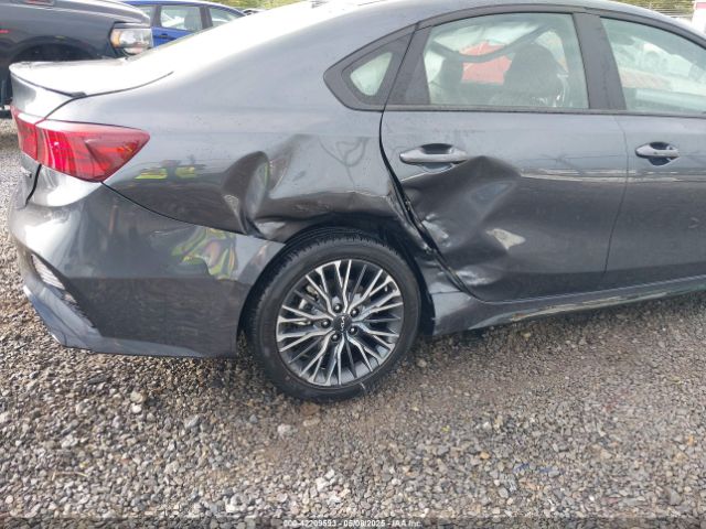 3KPF54AD9RE712242 KIA Forte Gt-line