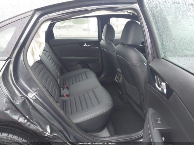 3KPF54AD9RE712242 KIA Forte Gt-line