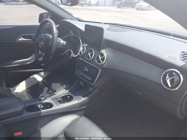 Mercedes-Benz CLA 250 2017 WDDSJ4EB3HN451662 Image 5