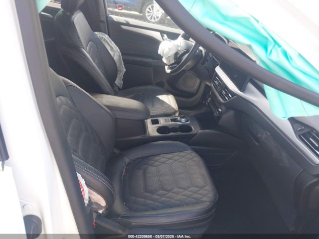 2023 FORD ESCAPE 1FMCU9JZ4PUA28708 Photo 4