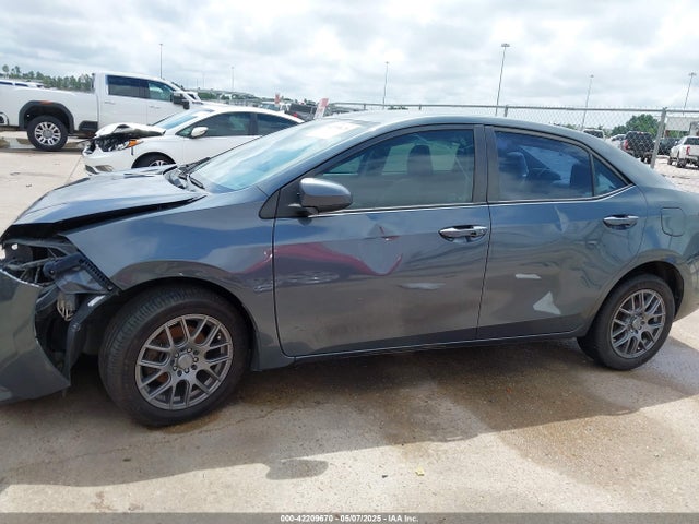 5YFBURHE0FP256476 Toyota COROLLA LE