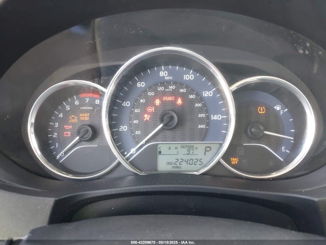 5YFBURHE0FP256476 Toyota COROLLA LE