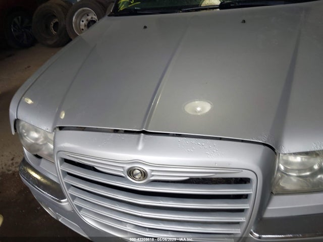 Продаж на аукціоні авто 2006 Chrysler 300c, vin: 2C3KA63H06H198047, номер лоту: 42209818
