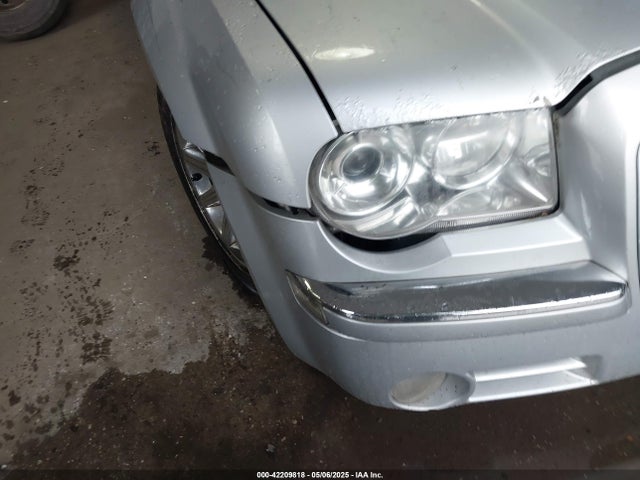 Продаж на аукціоні авто 2006 Chrysler 300c, vin: 2C3KA63H06H198047, номер лоту: 42209818