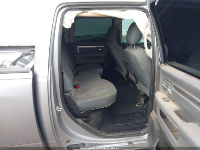 2019 RAM 1500 CLASSIC 1C6RR6TT7KS683299 Photo 7