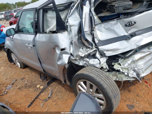KNDJP3A59H7497466 KIA SOUL +