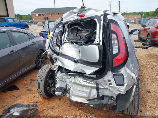 KNDJP3A59H7497466 KIA SOUL +