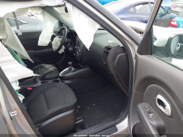 KNDJP3A59H7497466 KIA SOUL +