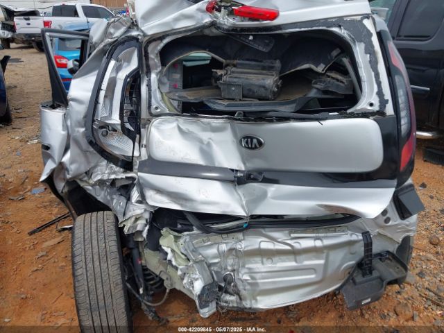 KNDJP3A59H7497466 KIA SOUL +