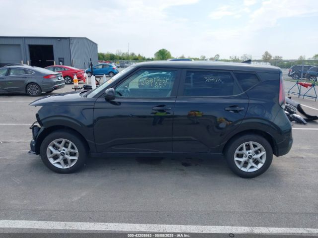 KNDJ23AU0P7843263 KIA SOUL LX