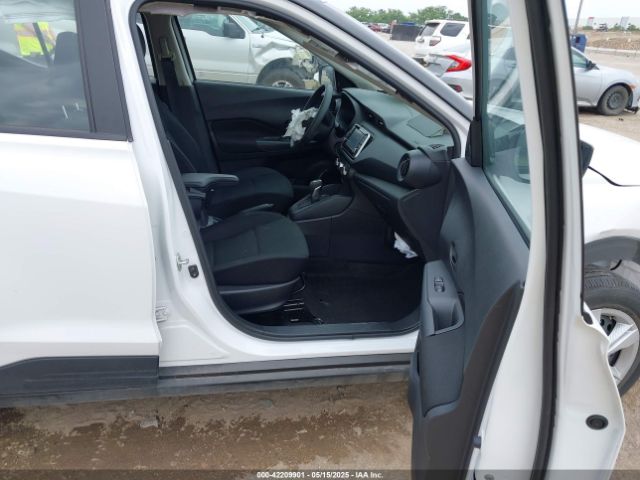 2024 NISSAN KICKS 3N1CP5BV5RL583411 Photo 4