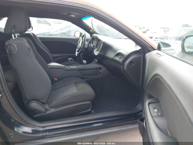 2021 DODGE CHALLENGER 2C3CDZAG6MH637529 Photo 4