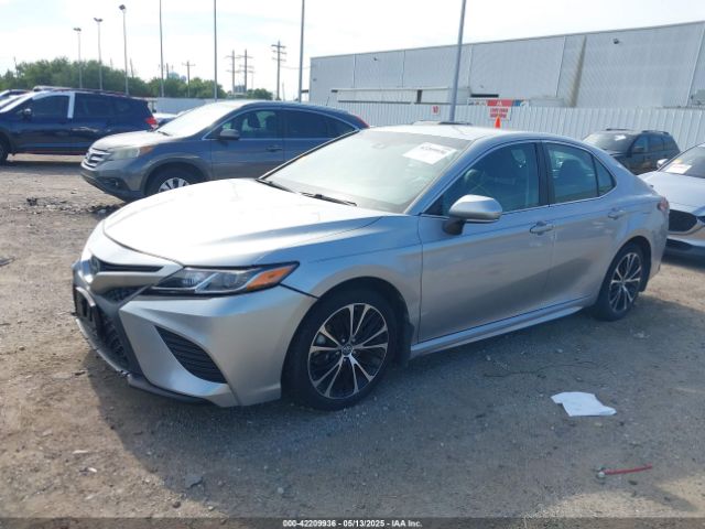 2018 TOYOTA CAMRY 4T1B11HK2JU131082 Photo 1