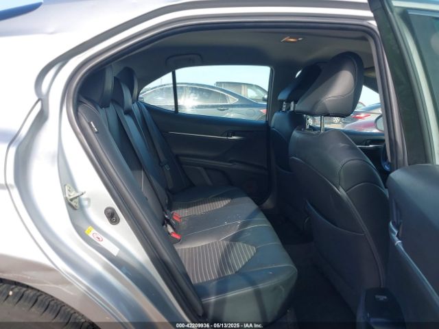 2018 TOYOTA CAMRY 4T1B11HK2JU131082 Photo 7