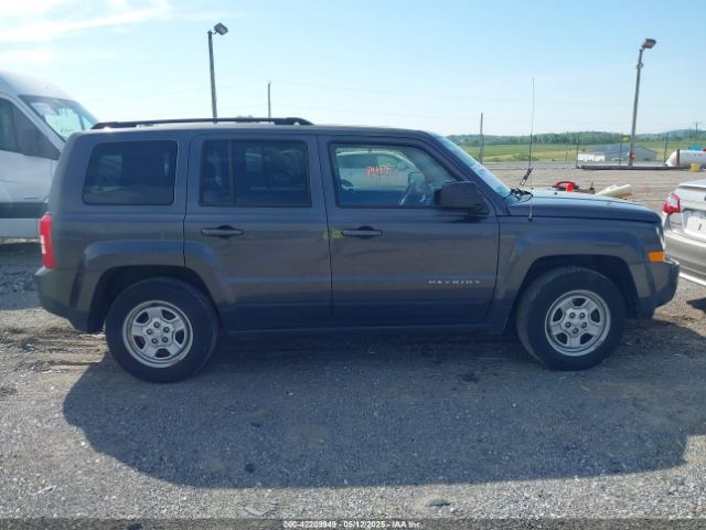1C4NJPBB1HD172598 Jeep Patriot Sport Fwd