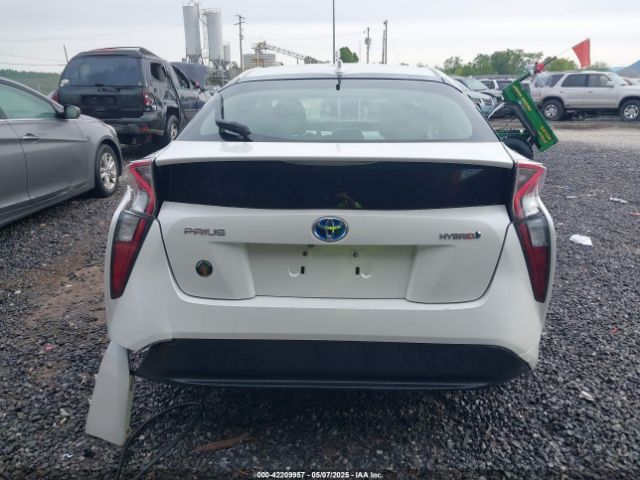 JTDKBRFUXG3519518 Toyota Prius Two