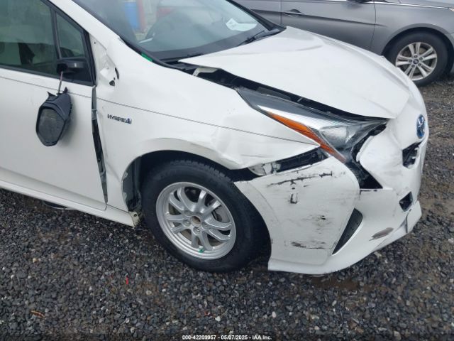JTDKBRFUXG3519518 Toyota Prius Two
