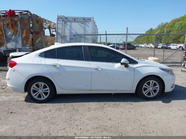 1G1BE5SM6H7140671 Chevrolet Cruze Lt Auto