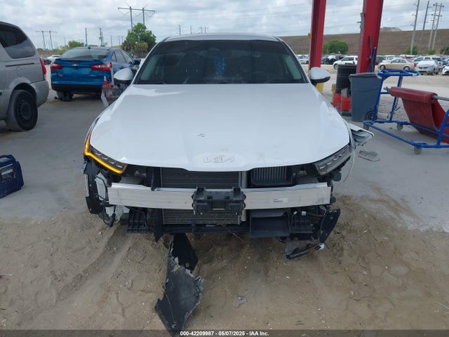 5XXG14J29NG142629 KIA K5 LXS