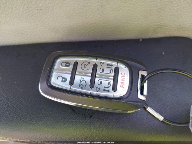 2023 CHRYSLER VOYAGER 2C4RC1CG9PR585738 Photo 10