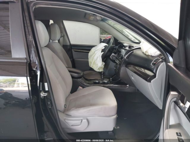 5XYKT3A60EG422761 KIA SORENTO LX