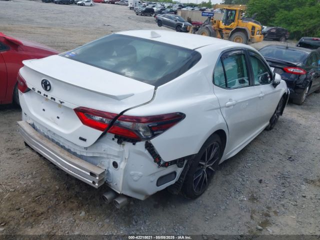 2022 TOYOTA CAMRY 4T1G11AK7NU040153 Photo 3
