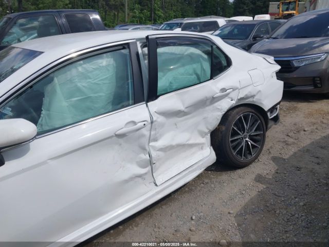 2022 TOYOTA CAMRY 4T1G11AK7NU040153 Photo 5