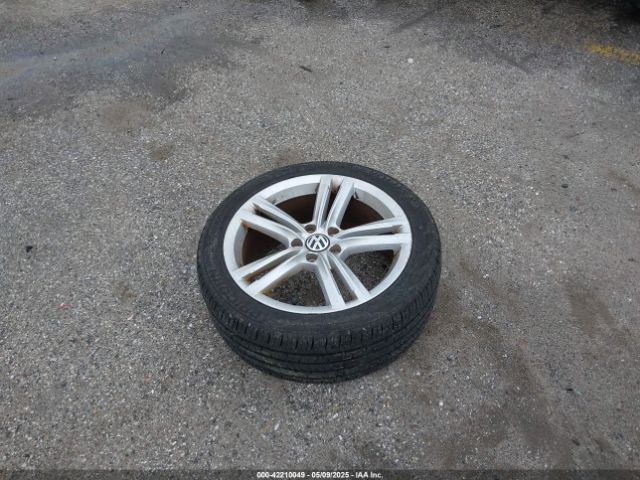 1VWBT7A36EC076049 Volkswagen Passat 1.8t Se