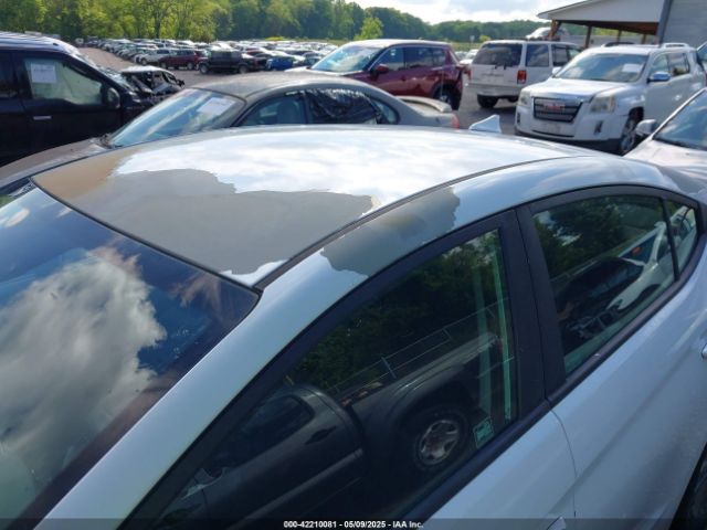 5NPD84LF7JH291280 Hyundai ELANTRA SEL