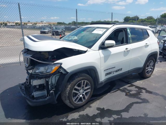 3C4NJCBB3KT832196 Jeep Compass Sun And Wheel Fwd