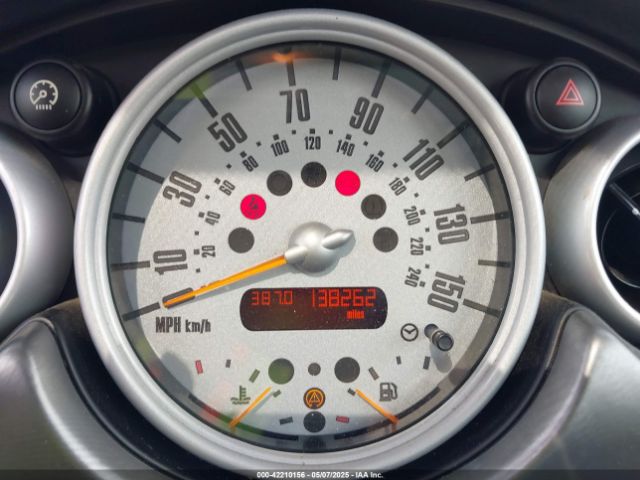 2005 MINI COOPER S WMWRE33455TD97428 Photo 6