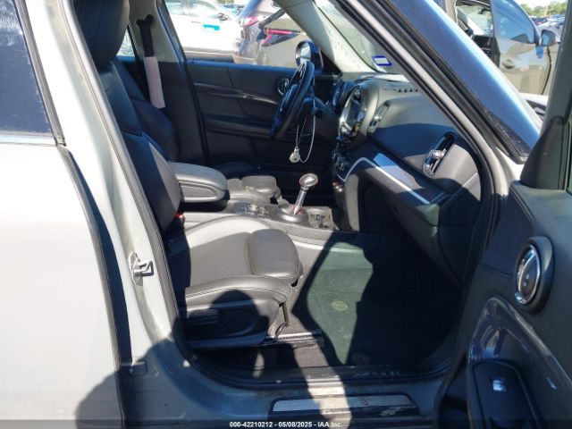 2019 MINI COUNTRYMAN WMZYT5C54K3G94548 Photo 4