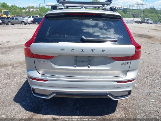 YV4L12RW2P1198966 Volvo Xc60 B5 Plus Dark Theme