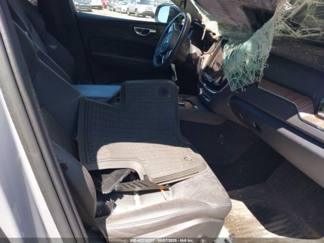 2023 VOLVO XC60 YV4L12RW2P1198966 Photo 4